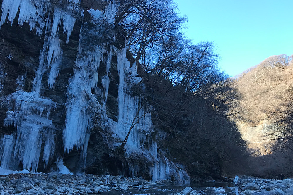 三十槌の氷柱